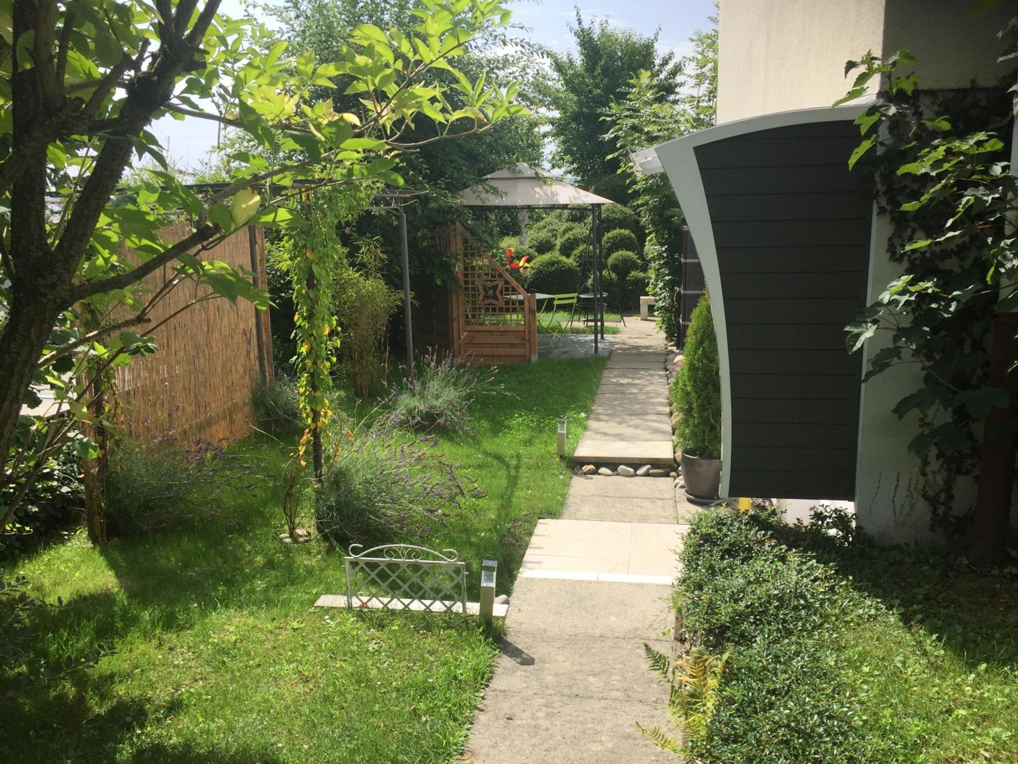 Joline Private Guest Apartment Just Feel At Home Jens Экстерьер фото